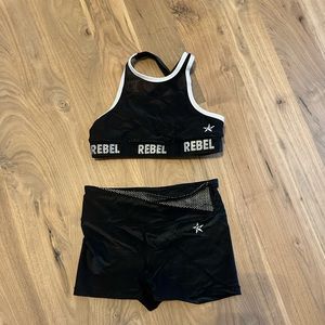 Rebel, athletic black, netted set. Youth large.